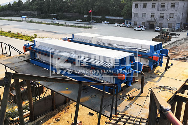 新型廂式壓濾機(jī)設(shè)備和普通壓濾機(jī)差距這么大，砂廠有b要了解一下